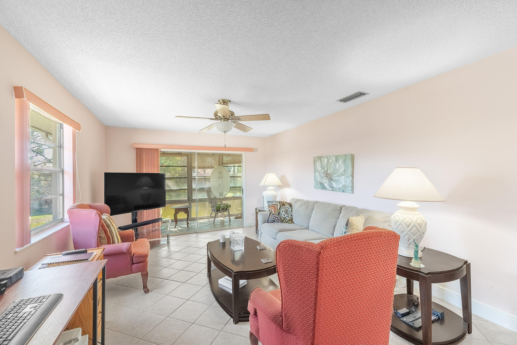 33 Lake Vista Trail - Photo 4