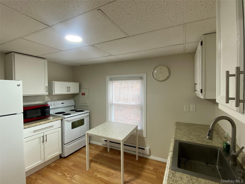 702 Fox Run Lane - Photo 1
