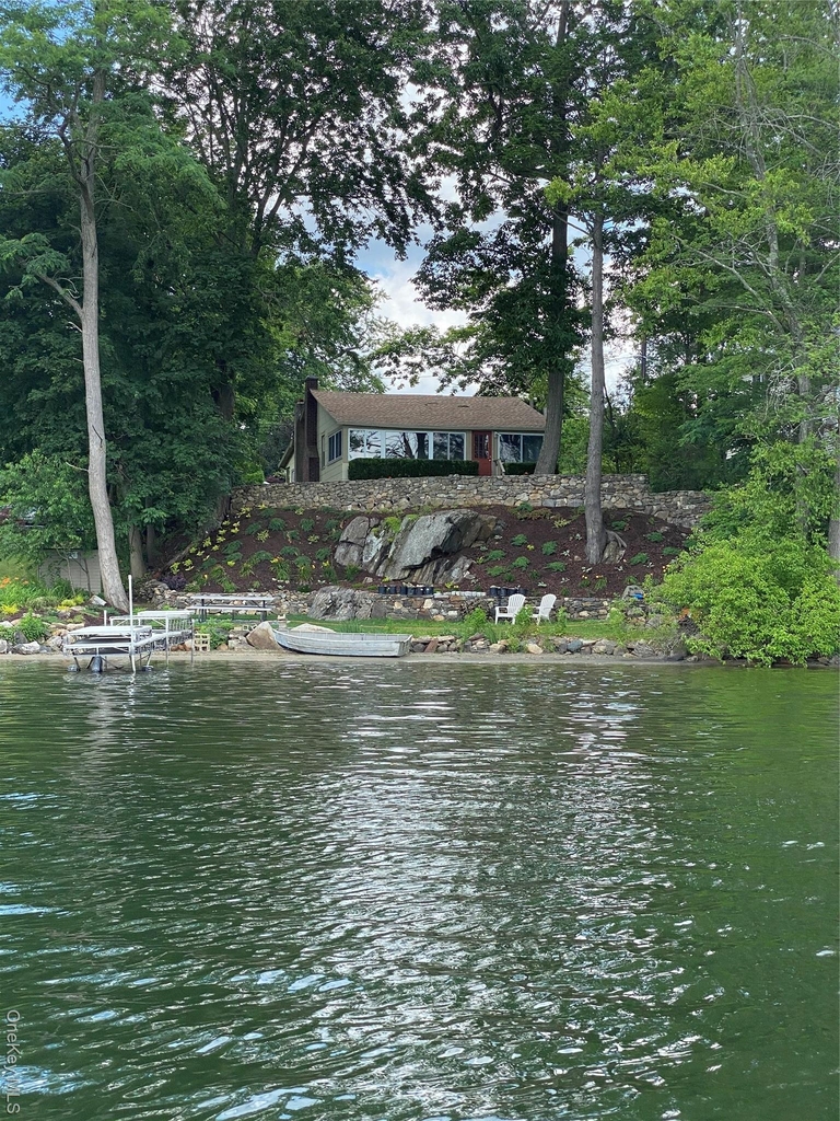 17 Vails Lake Shore Drive - Photo 0