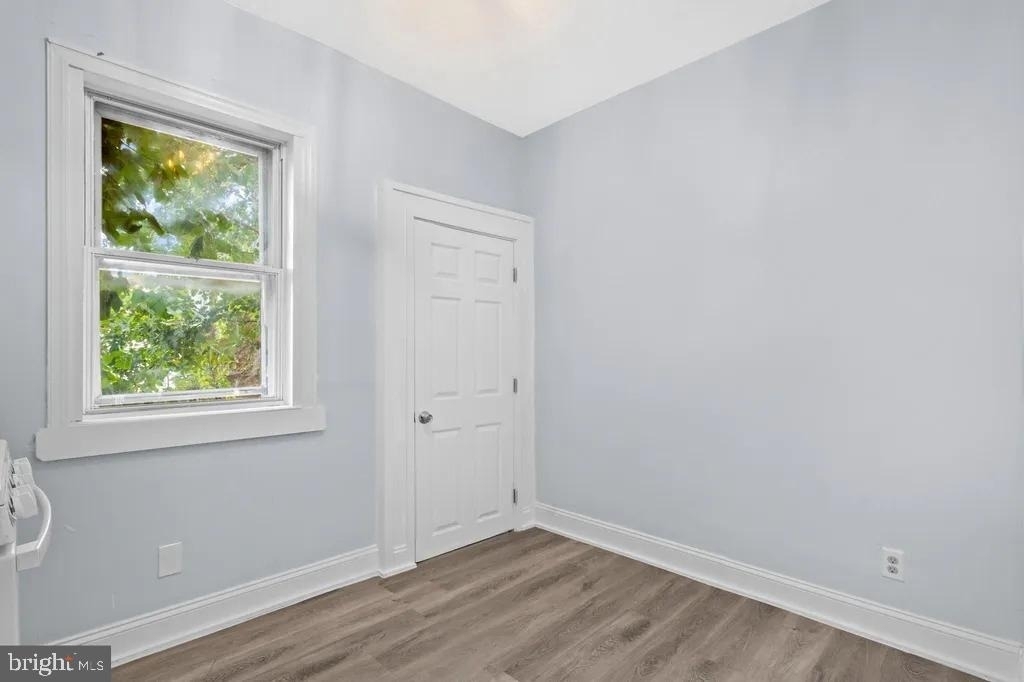 5919 N Norwood Street - Photo 6