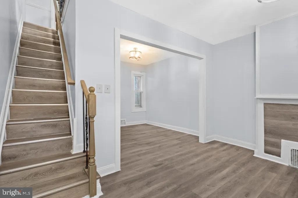 5919 N Norwood Street - Photo 4
