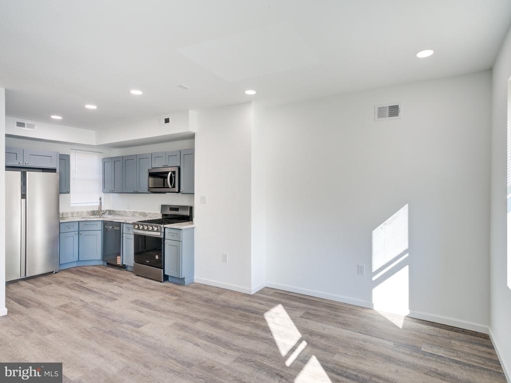 1809 Wylie Street - Photo 2