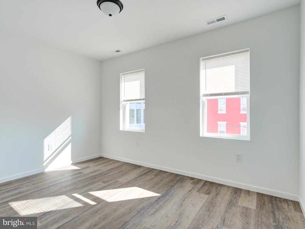 1809 Wylie Street - Photo 5