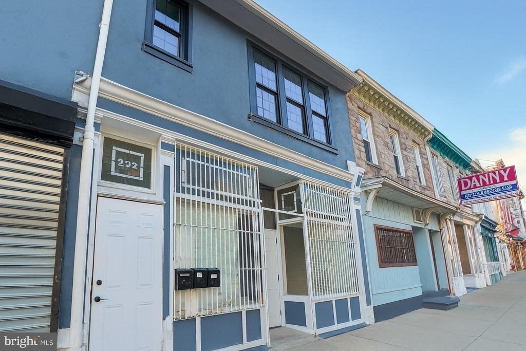 230 N 9th Street - Photo 0