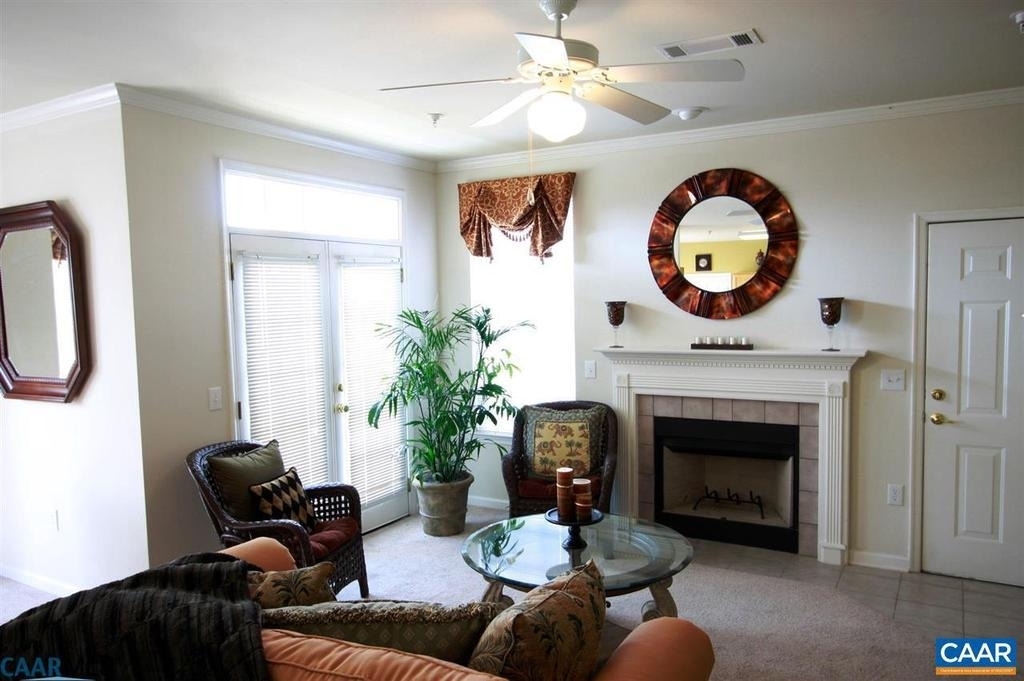 825 Beverly Dr - Photo 2