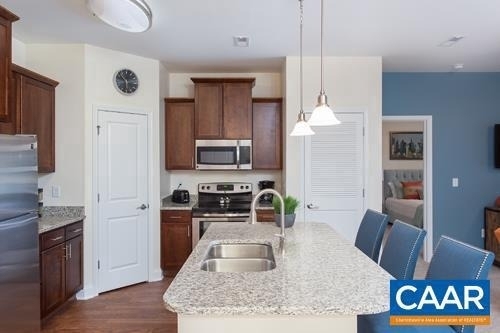 2160 Reserve Cir - Photo 6
