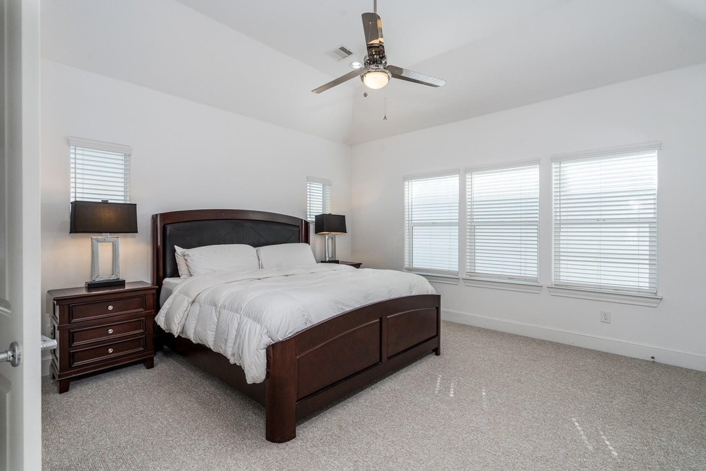 2312 Hutchins Street - Photo 17