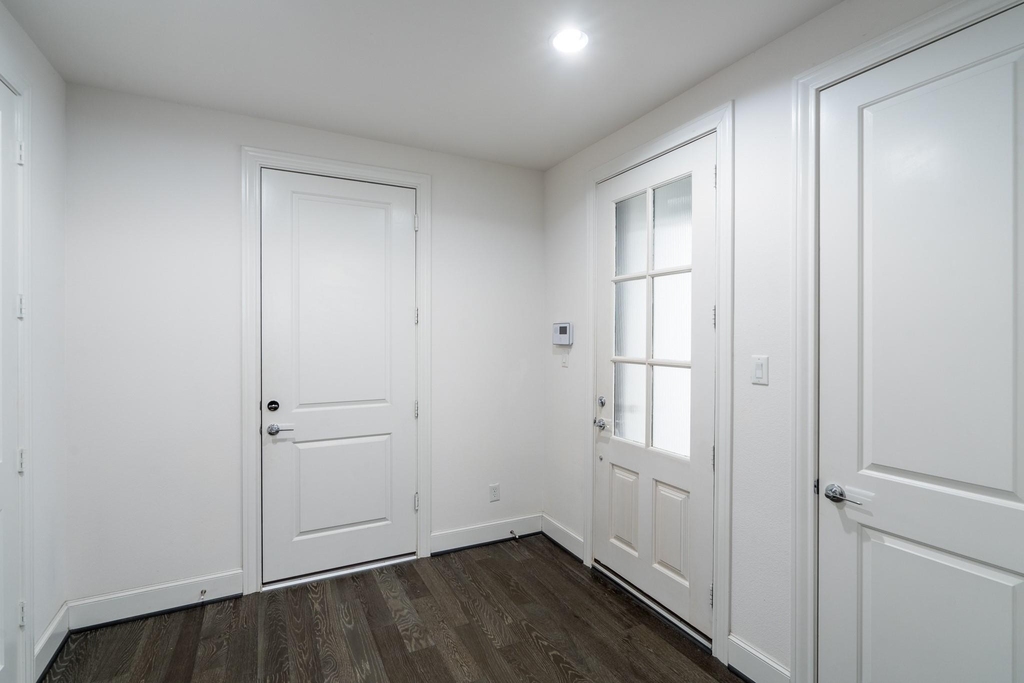 2312 Hutchins Street - Photo 6