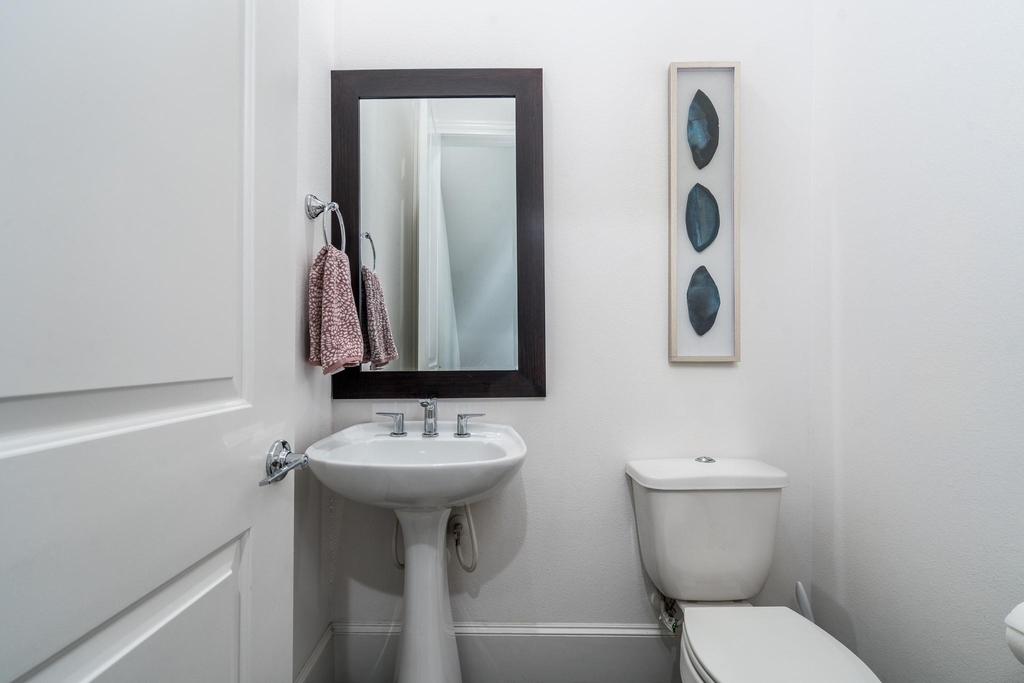 2312 Hutchins Street - Photo 12