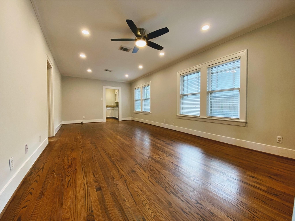 114 Munford Street - Photo 1