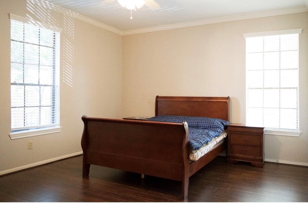 2255 Braeswood Park Drive - Photo 7