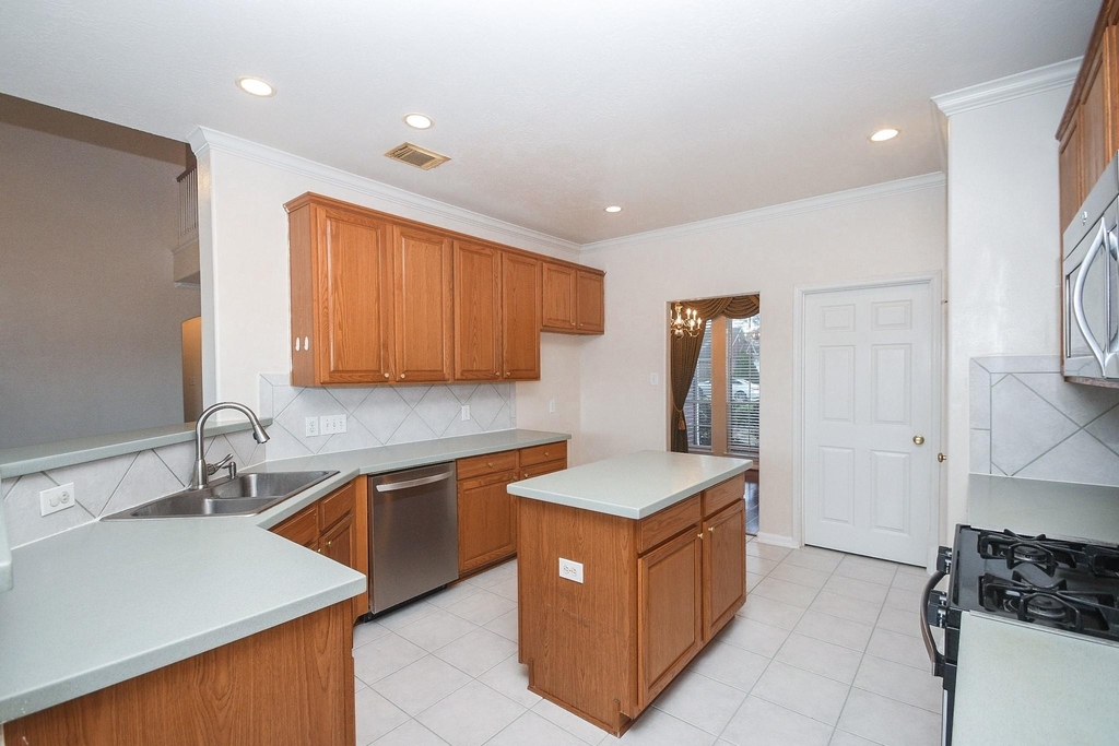 14234 Silver Glade Lane - Photo 6