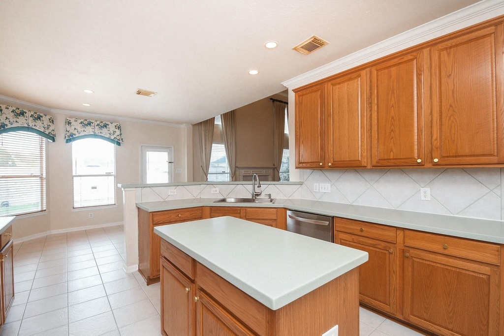 14234 Silver Glade Lane - Photo 7