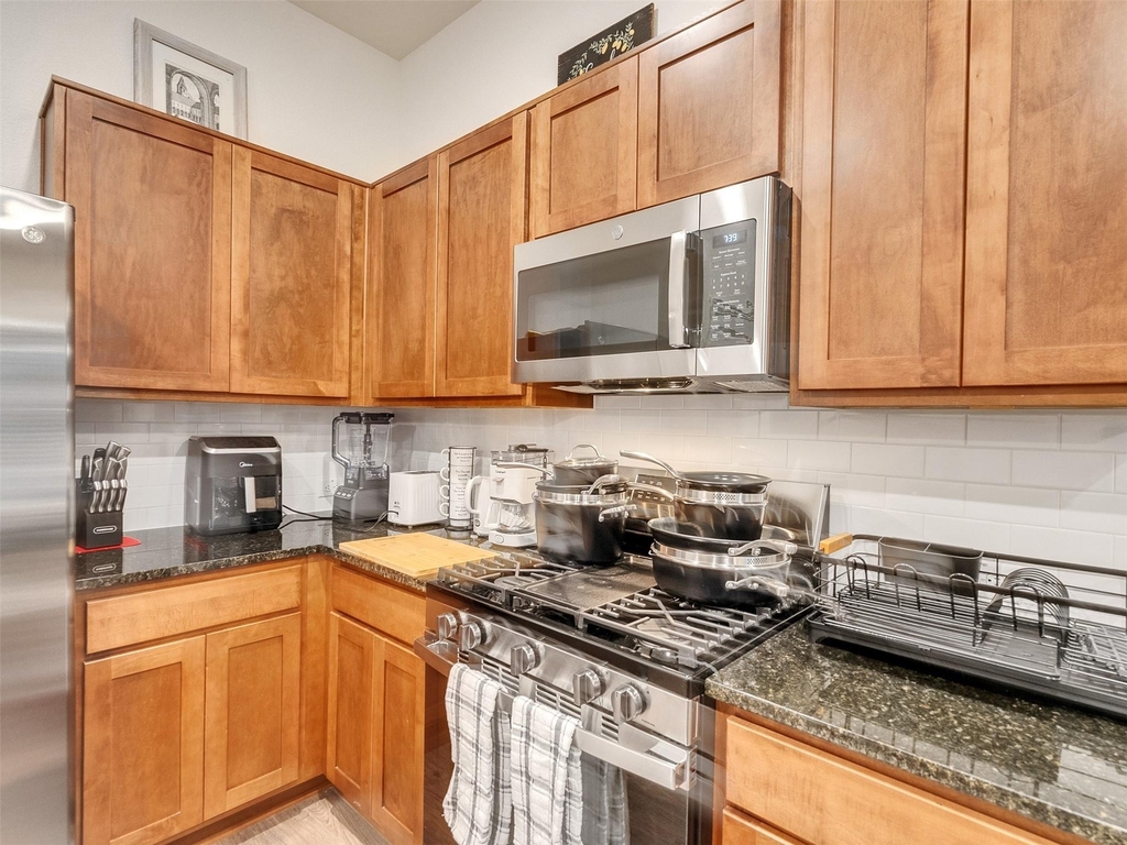 403 Magnolia Street - Photo 6