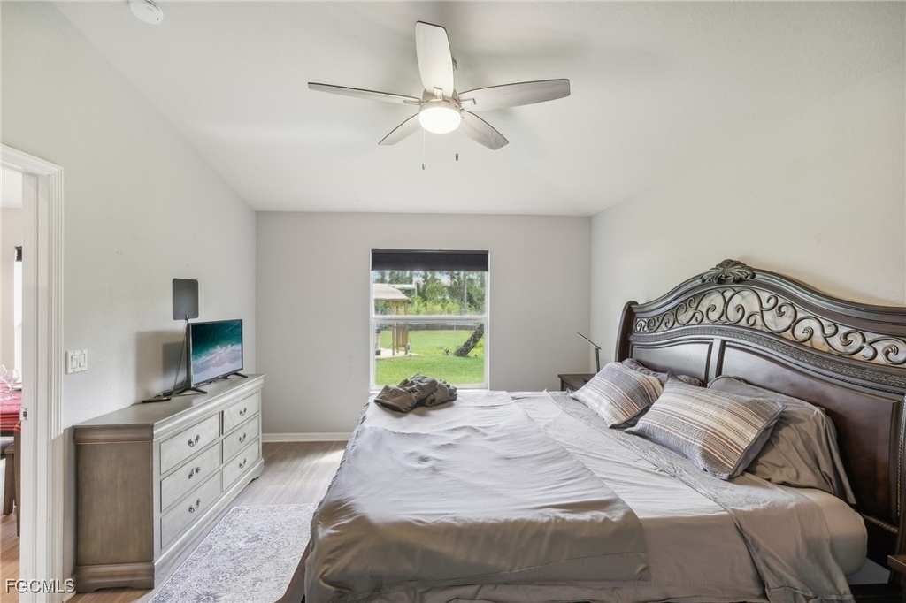 940 Belmont Street E - Photo 29