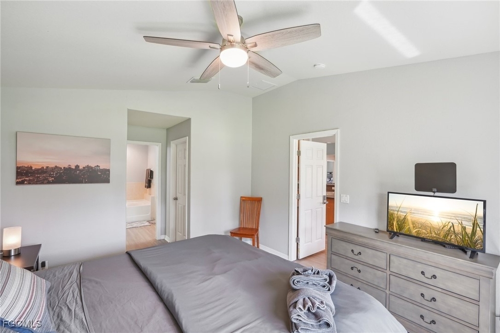 940 Belmont Street E - Photo 33