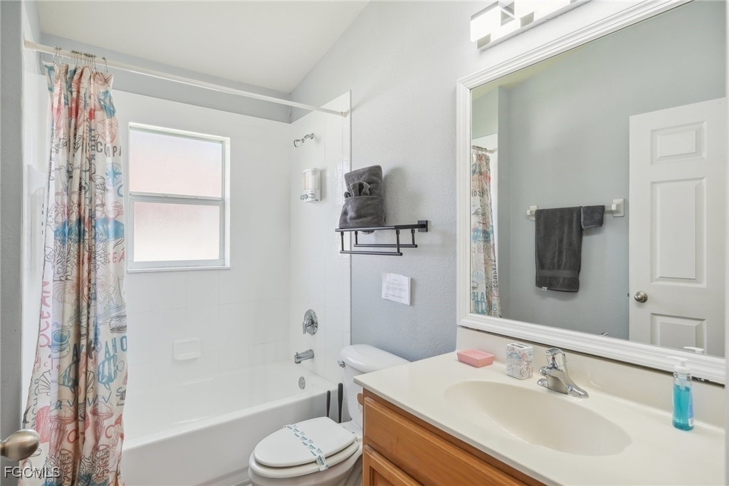 940 Belmont Street E - Photo 24