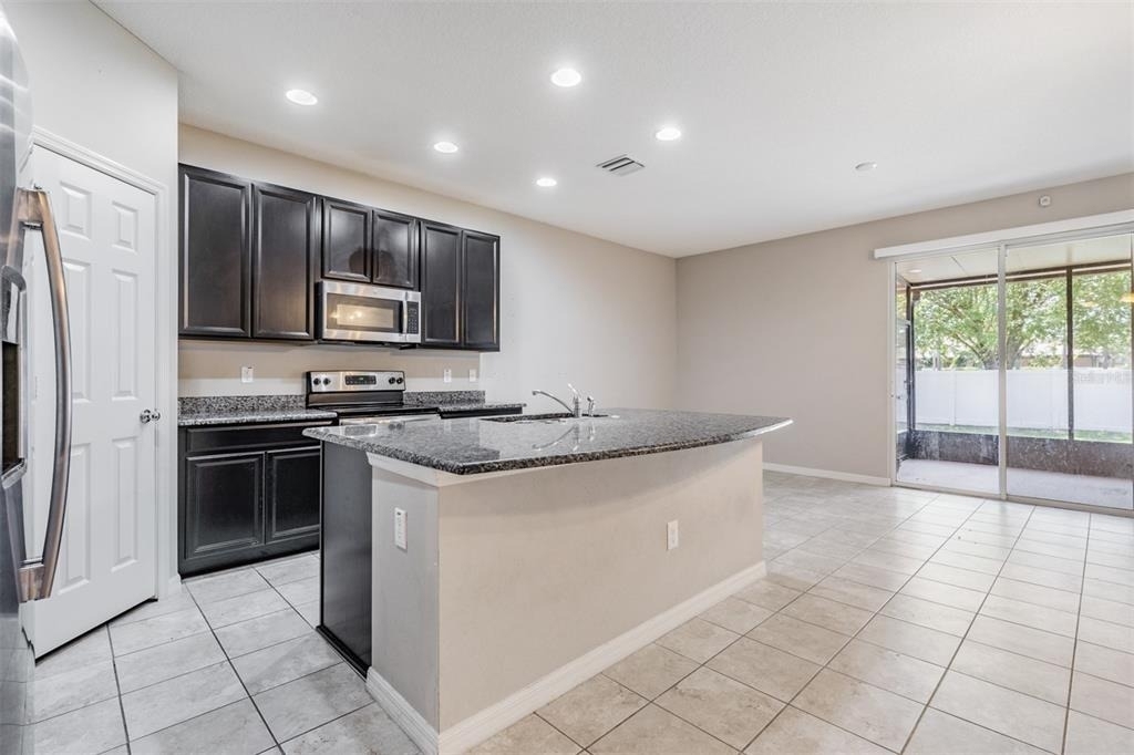 7012 Holly Heath Drive - Photo 3