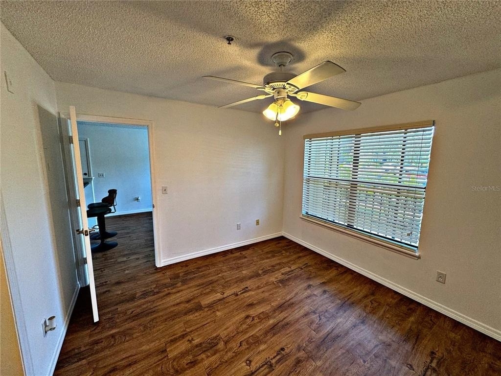 11901 4th Street N - Photo 3