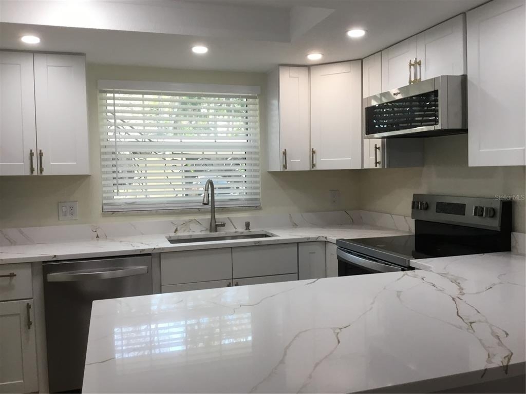 44 Country Club Drive - Photo 8