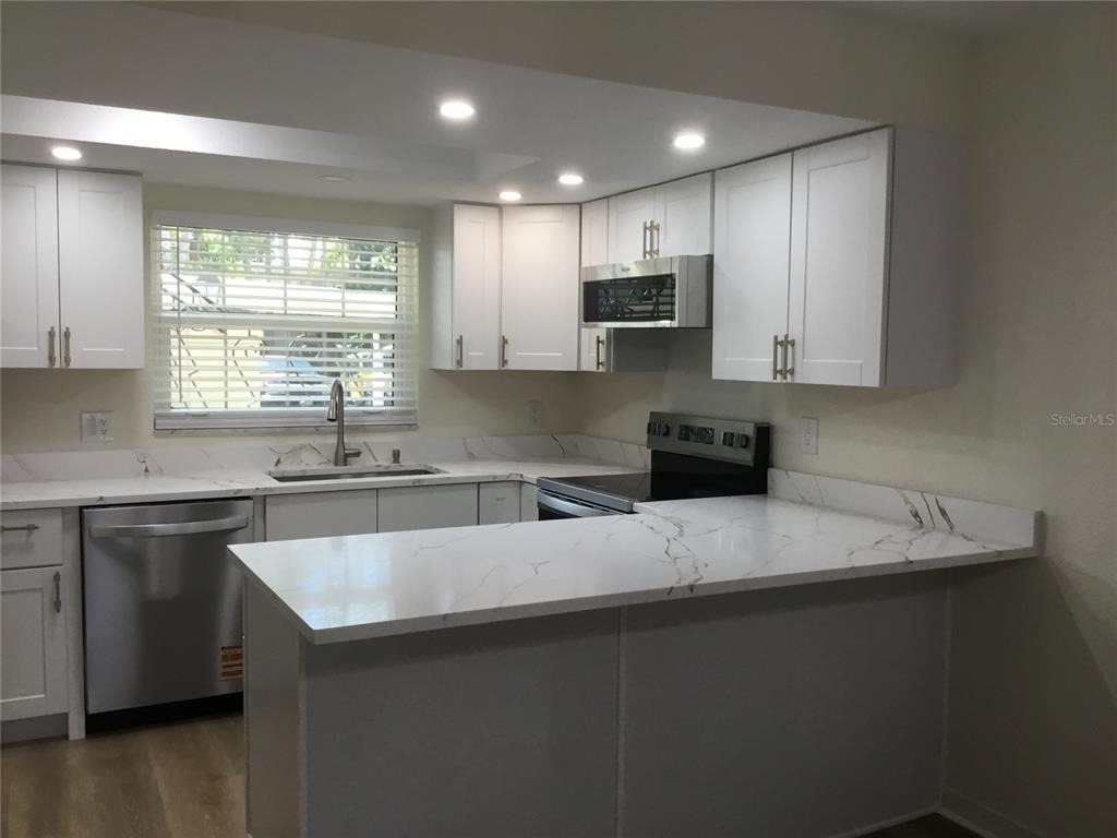 44 Country Club Drive - Photo 6