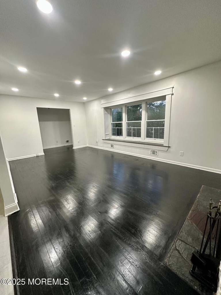 297 Cambourne Drive - Photo 5