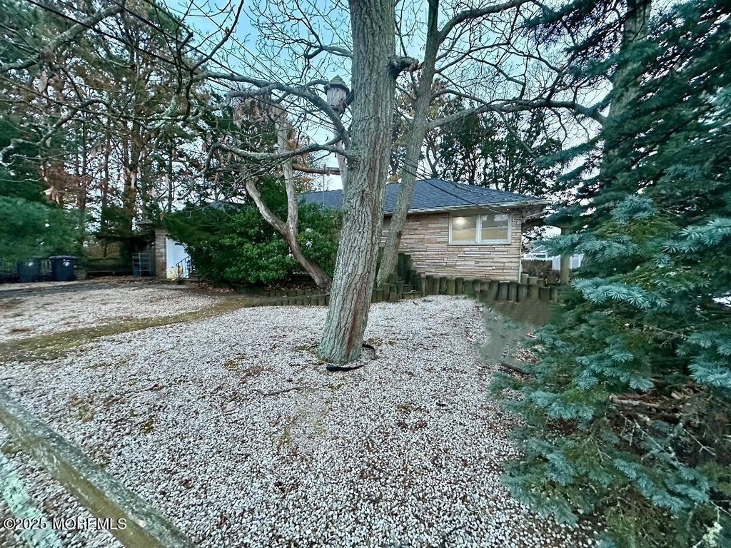 297 Cambourne Drive - Photo 2