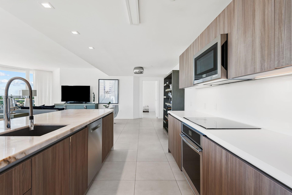 401 N Birch Road - Photo 5