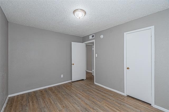 2900 South Freeway - Photo 1