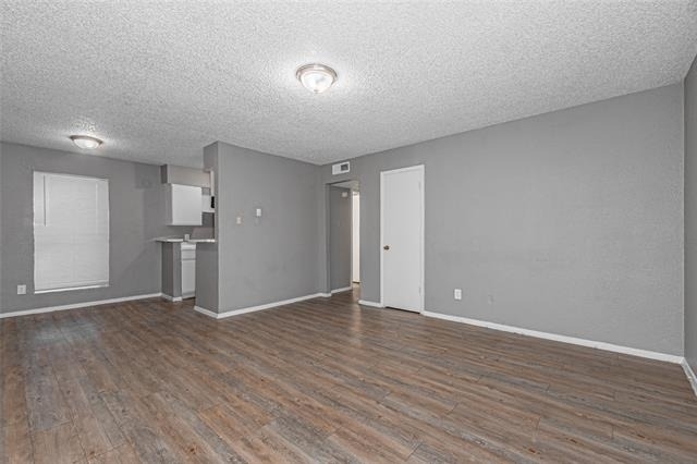 2900 South Freeway - Photo 4