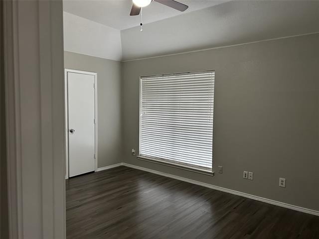 6621 N Park Drive - Photo 13