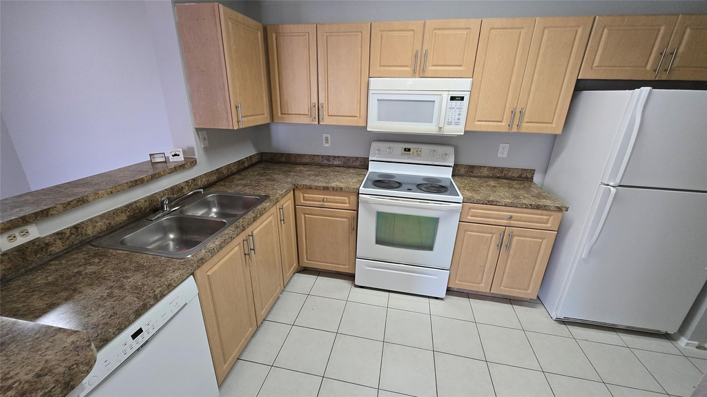 11205 W Atlantic Boulevard - Photo 1