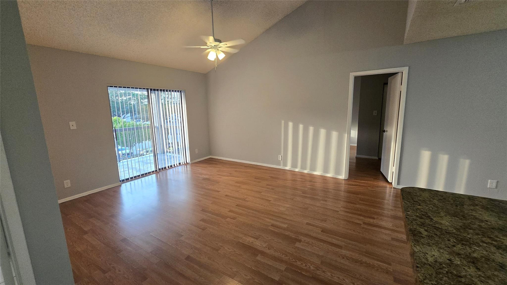 11205 W Atlantic Boulevard - Photo 12