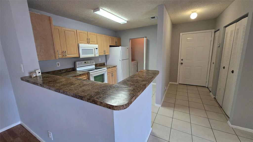 11205 W Atlantic Boulevard - Photo 6
