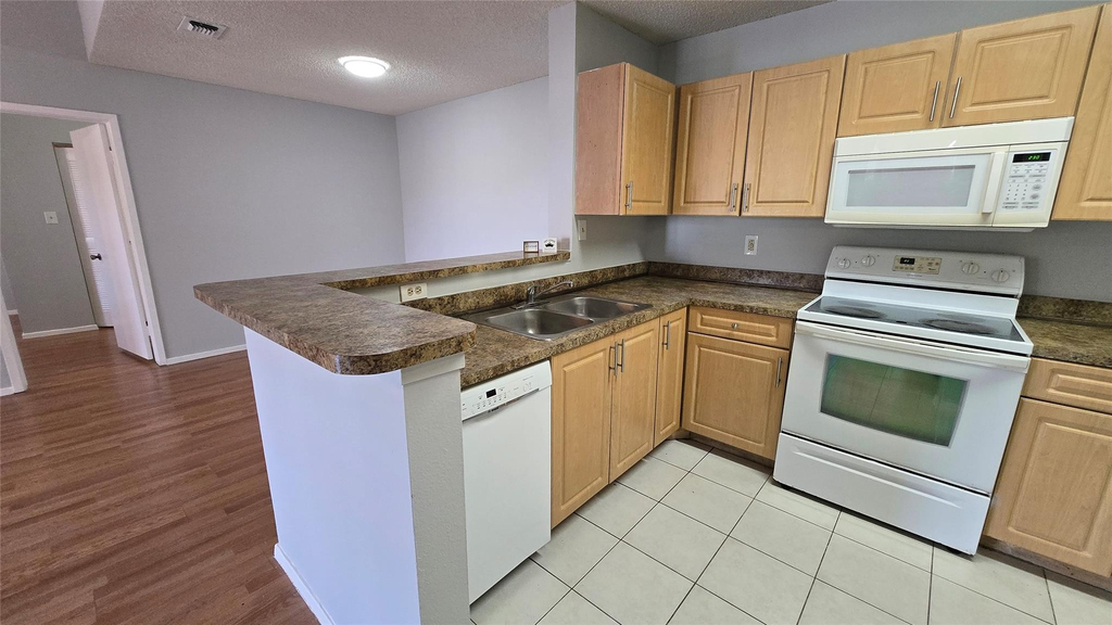11205 W Atlantic Boulevard - Photo 0