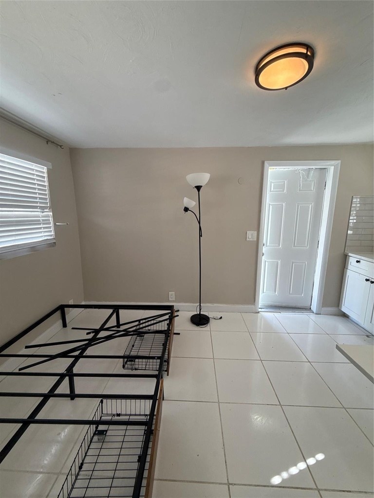 299 Se 12th Avenue - Photo 8