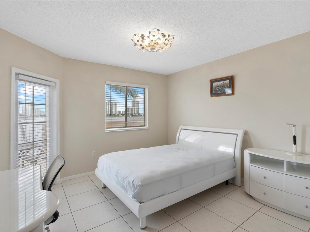 18260 N Bay Road - Photo 12