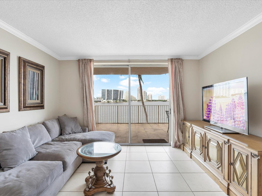 18260 N Bay Road - Photo 8