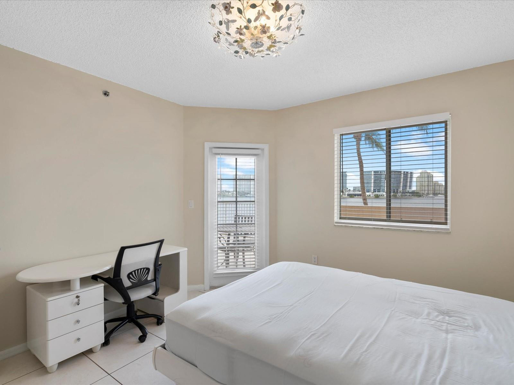 18260 N Bay Road - Photo 13