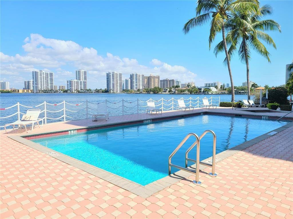 18260 N Bay Road - Photo 47
