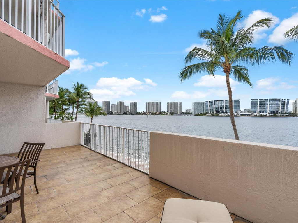 18260 N Bay Road - Photo 2