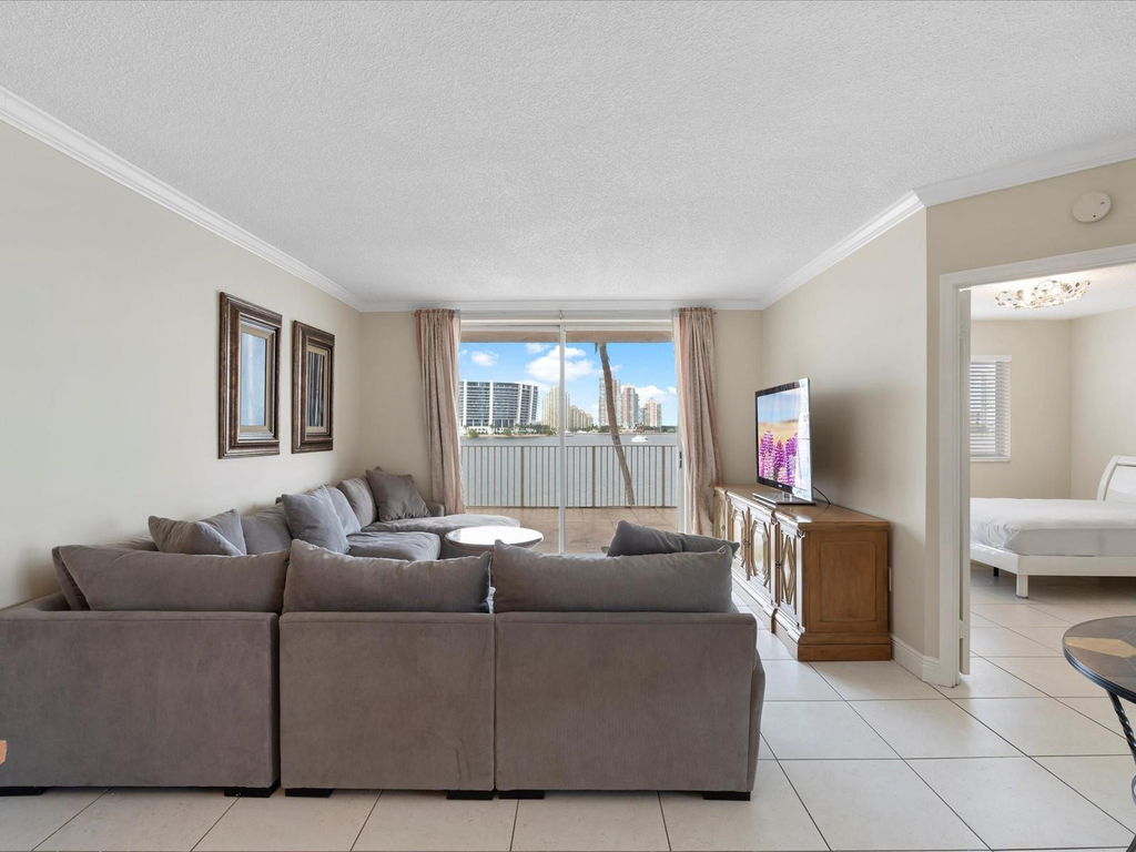 18260 N Bay Road - Photo 21