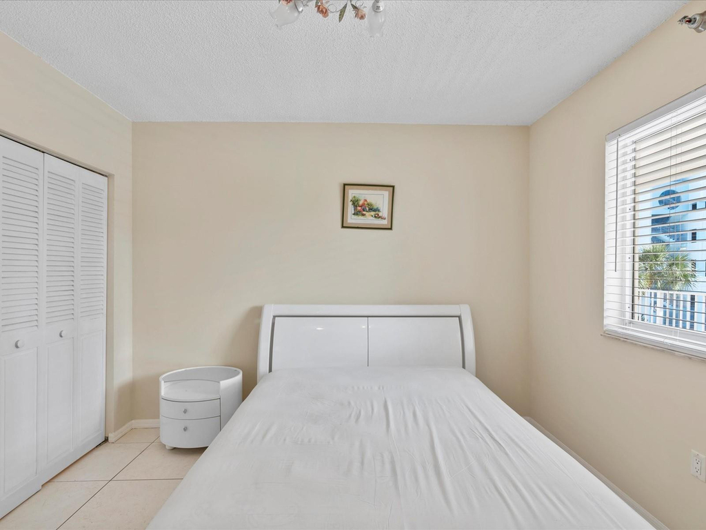 18260 N Bay Road - Photo 31