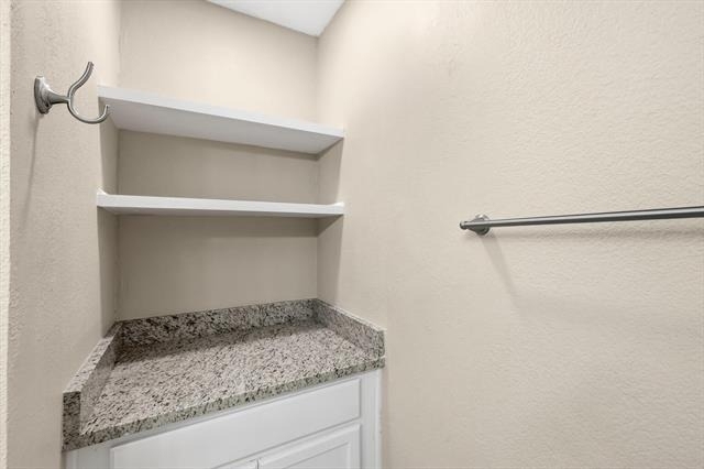 7733 Liz Lane - Photo 17