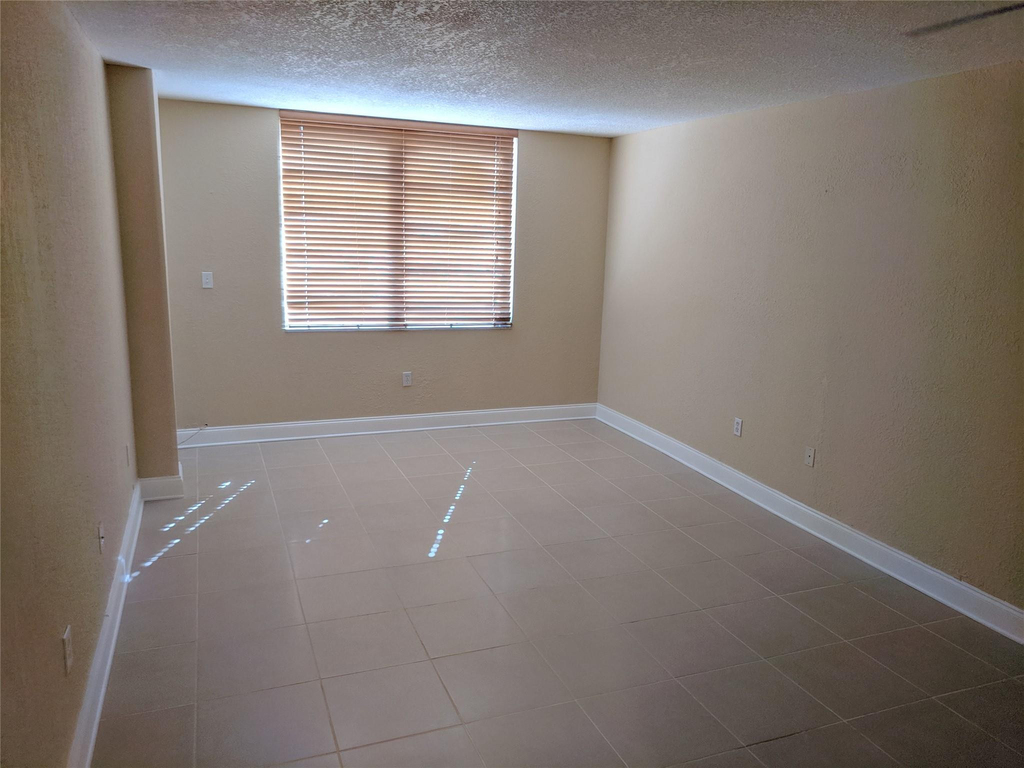 1250 Ne 125th Street - Photo 2