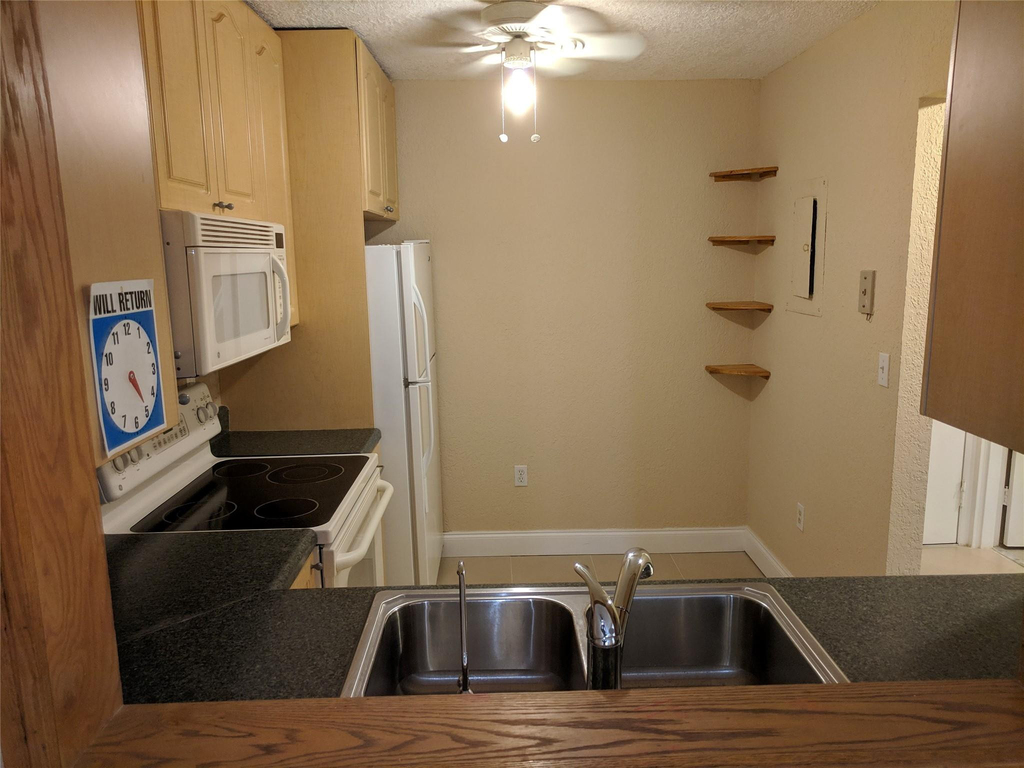 1250 Ne 125th Street - Photo 19