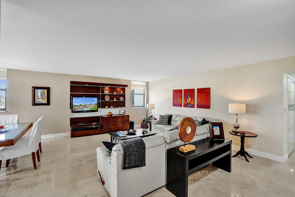 1361 S Ocean Bl - Photo 10