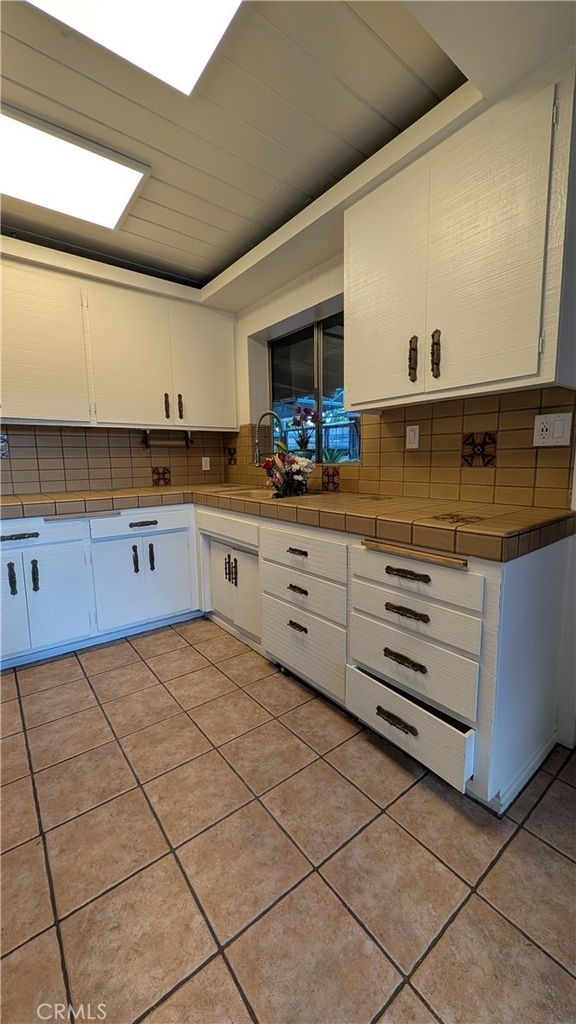 546 Griswold Avenue - Photo 10