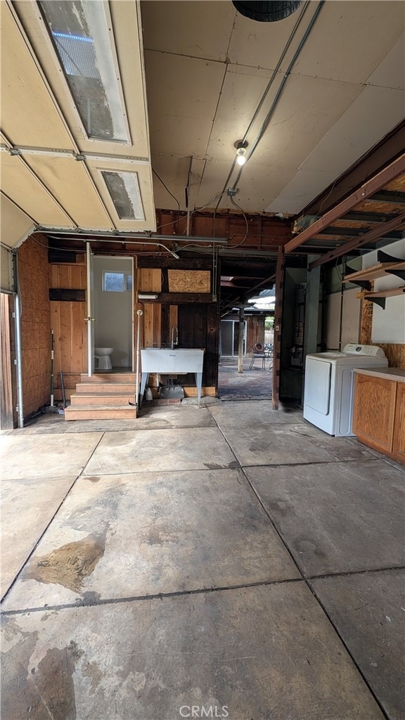 546 Griswold Avenue - Photo 42