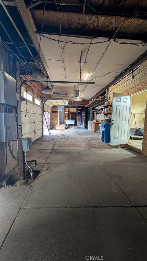 546 Griswold Avenue - Photo 35